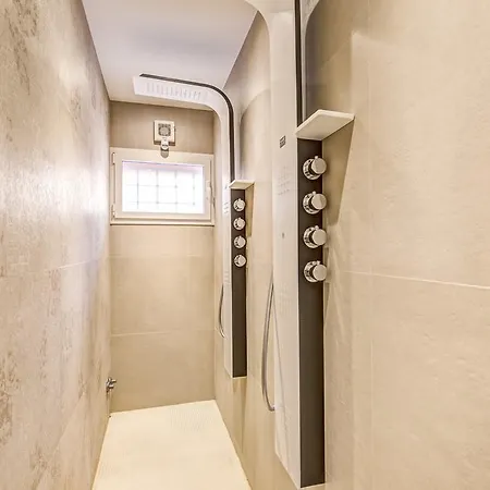 Πανσιόν Orange 4*