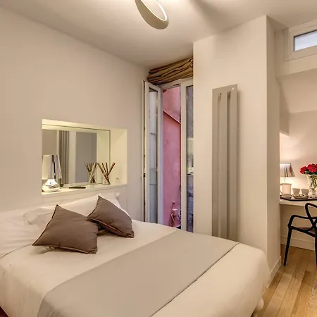 Orange Suites 3*