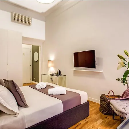 Konukevi Orange Roma