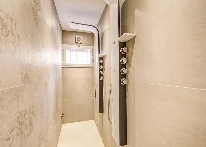 Guest house Orange Suites 4*